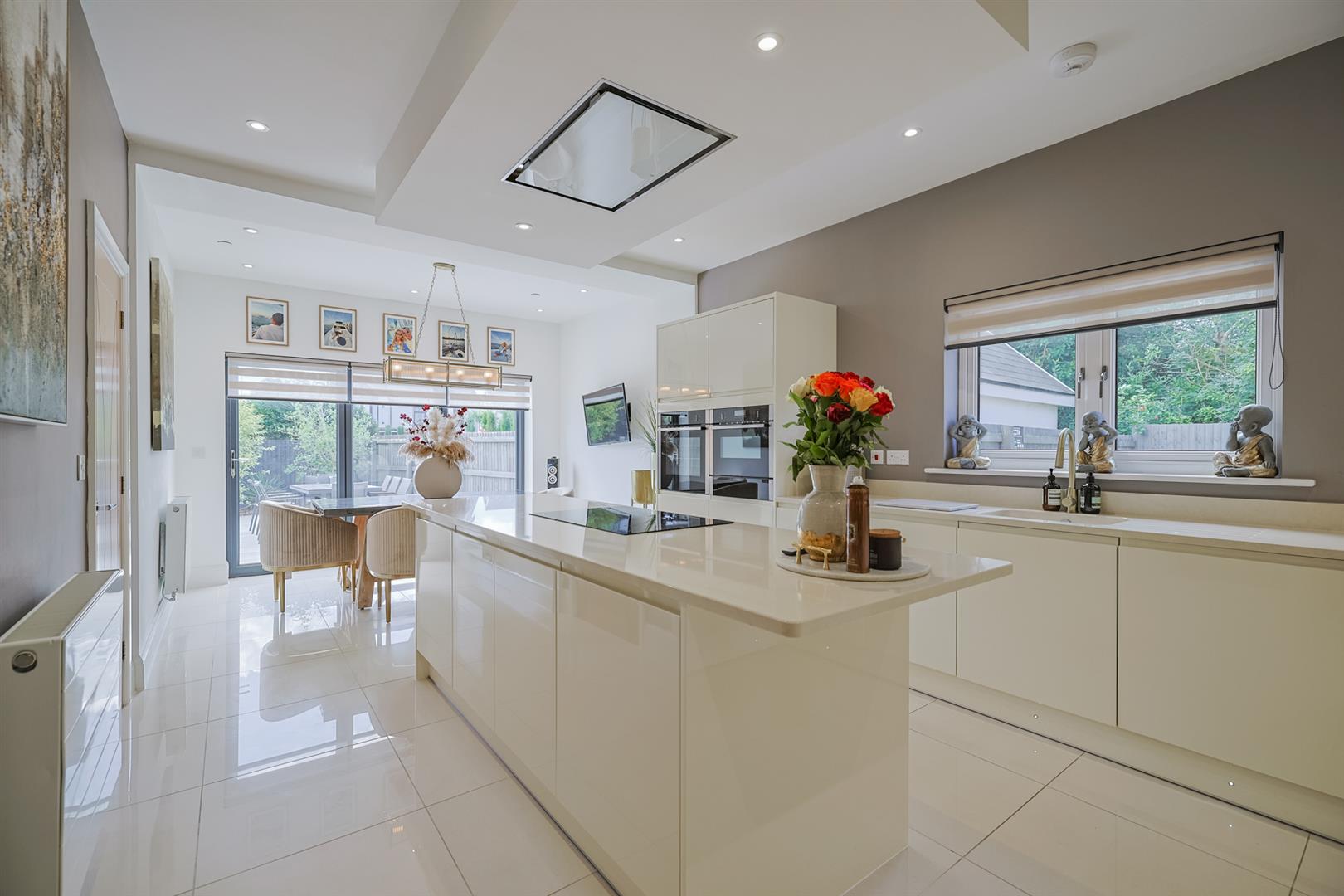 2 Beaumont Grove, Upper Killay, Swansea, SA2 7BJ